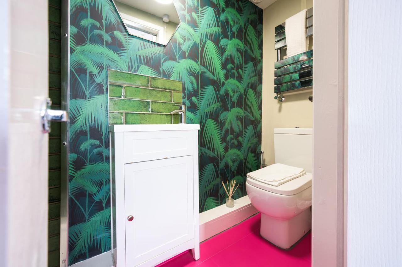 Vibrant Spring Street With Garden * Hove